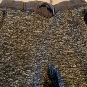 Abercrombie kids cuffed joggers 7/8